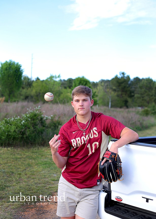 senior photo baseball at garrard landing park alpharetta